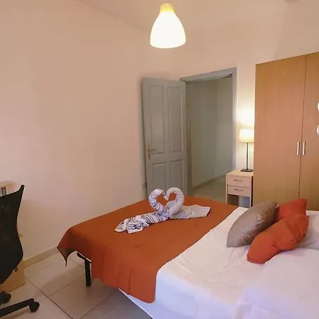 Cozy 3 Bedroom Close To The * Saint Julian's