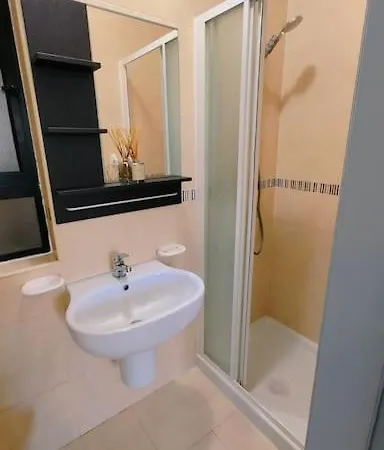 Cozy 3 Bedroom Close To The
